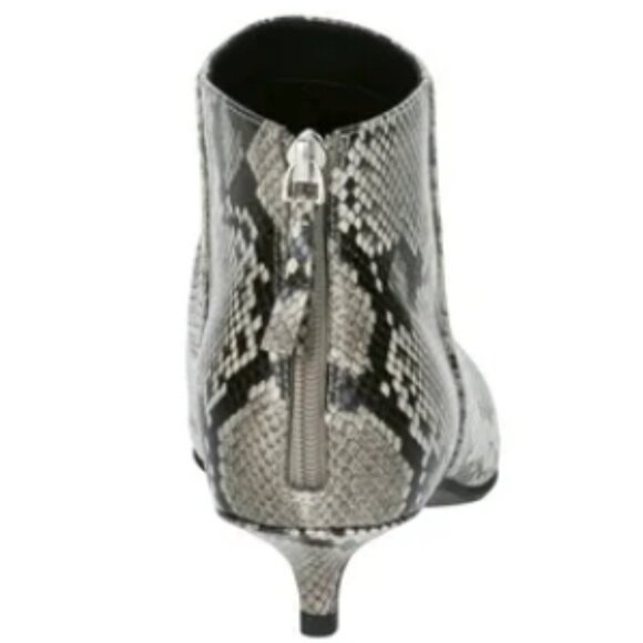 Scoop Women's Kitten Heel Ankle Booties Snake Print Size 9M - Picture 4 of 4